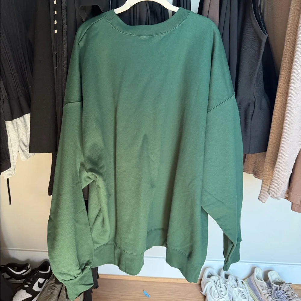 The Bar Forest Green Graphic Sweatshirt XXXL NWOT - Picture 3 of 3